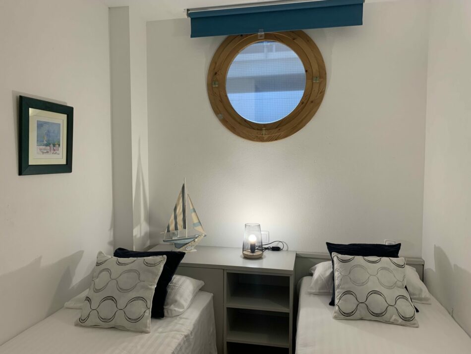 Chambre avec 2 lits simples
