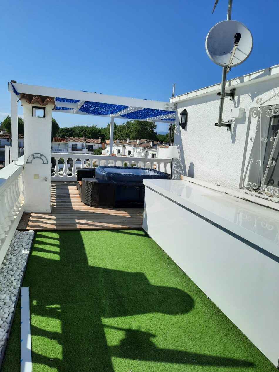 Solarium avec Jacuzzi  